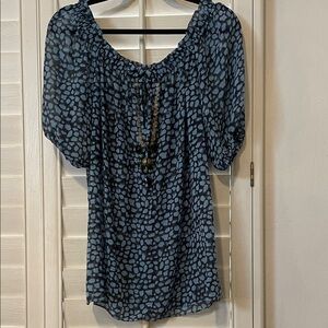 Moda International Navy and Gray Patterned Blouse